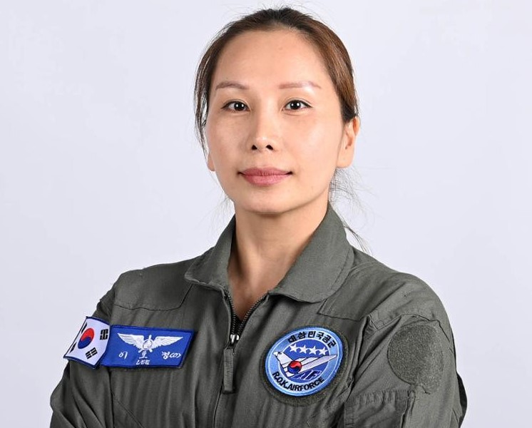 Một cô dâu Việt Nam tại Hàn Quốc được chọn làm một trong 4 phi công quốc gia
